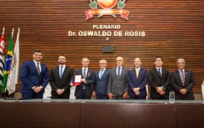 FORVM APOIA OUTORGA, A ANDRÉ MENDONÇA, DA MEDALHA DE HONRA AO MÉRITO BRAZ CUBAS