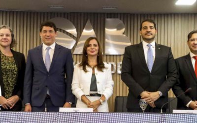 FORVM PRESTIGIA POSSE DA DIRETORIA DO SINPROFAZ EM BRASÍLIA