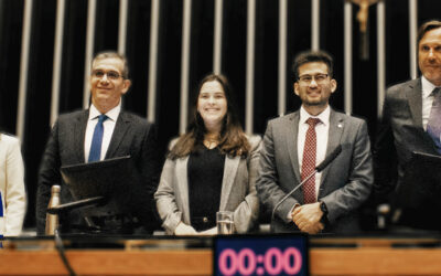 PRESIDENTE DO FORVM PRESTIGIA SESSÃO SOLENE NA CÂMARA DOS DEPUTADOS EM HOMENAGEM AO DIA DO ADVOGADO