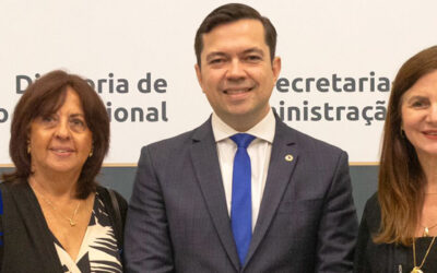 FORVM PRESTIGIA O 10º PRÊMIO POR DESEMPENHO FUNCIONAL DA AGU