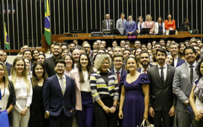 DIRETORIA DO FORVM COMPARECE À SESSÃO SOLENE EM HOMENAGEM AOS ADVOGADOS DA UNIÃO