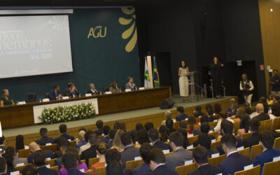 FORVM PARTICIPA DA SOLENIDADE DE POSSE DOS 100 NOVOS MEMBROS DA AGU