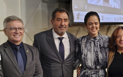 DIRETORIA DO FORVM MARCA PRESENÇA NA SOLENIDADE DE POSSE DA NOVA PROCURADORA-FERAL DA UNIÃO E DO SECRETÁRIO-GERAL DE CONSULTORIA