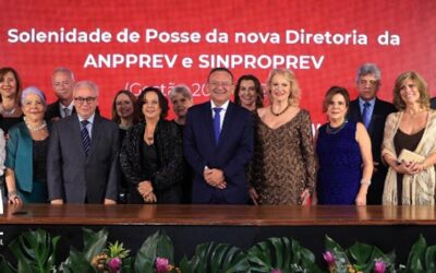 DIRETORIA DO FORVM NACIONAL DA ADVOCACIA PÚBLICA PRESTIGIA POSSE DAS NOVAS GESTÕES DA ANPPREV E DO SINPROPREV EM BRASÍLIA