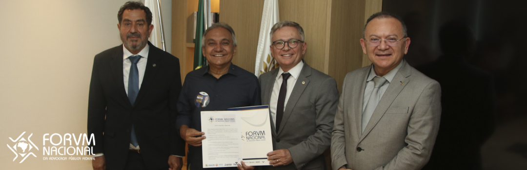 EM EVENTO PROMOVIDO PELO FORVM, CANDIDATO A DEPUTADO FEDERAL PELO DF, COSTA NETO, ASSINA CARTA DE COMPROMISSO COM A ADVOCACIA PÚBLICA FEDERAL